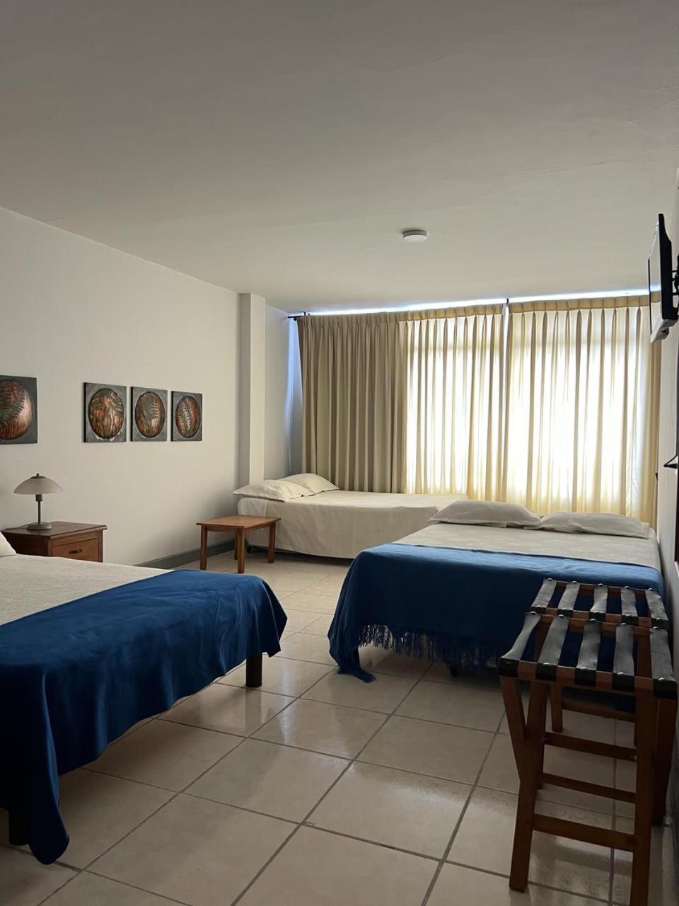 Hotel Armenia Centro Экстерьер фото