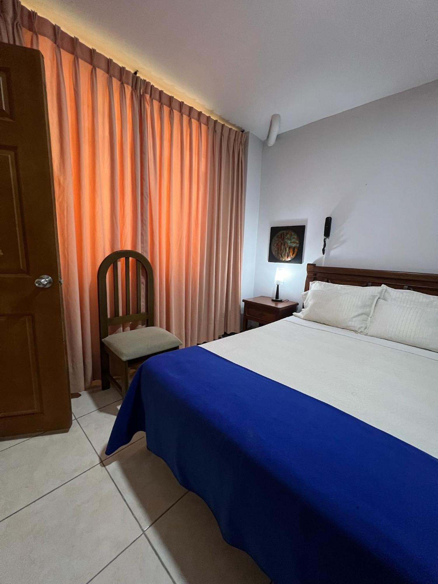 Hotel Armenia Centro Экстерьер фото